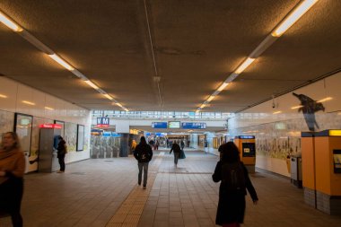 Güney Amsterdam Tren İstasyonu 'nda Hollanda 11-12-2019