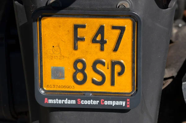 Close Scooter Número Placa Licença Amsterdã Holanda 2021 — Fotografia de Stock