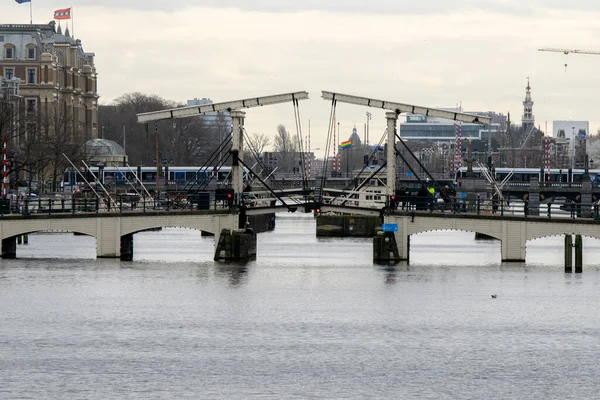 Most Magerebrug Amsterdamie 2020 — Zdjęcie stockowe