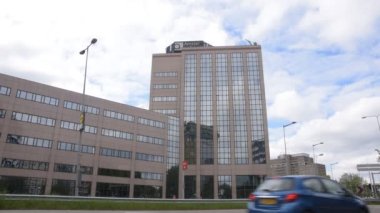  Amsterdam 'daki Amstelgebouw' un yan manzarası Hollanda 15 Mayıs 2020