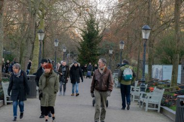 Amsterdam 'daki Artis Hayvanat Bahçesindeki İnsanlar 30-12-2019