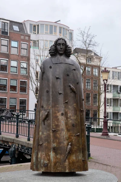 Spinozamonument Monumento Amsterdã Países Baixos 2020 — Fotografia de Stock