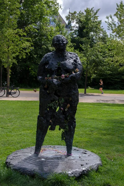 Статуя Мама Баранка Амстердамі Нідерланди 2020 — стокове фото