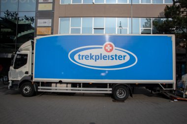 Amsterdam 'daki Trekpleister Şirketi Kamyonu Hollanda 3-3-2021