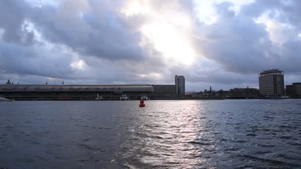 Amsterdam Merkez Stasyonu Nun Arka Planında Ile Hollanda 2020 — Stok video