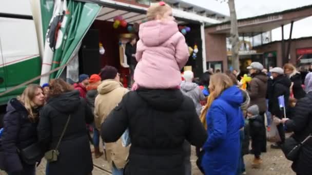 Фестиваль Sinterklaas Diemerplein Нідерланди 2019 — стокове відео