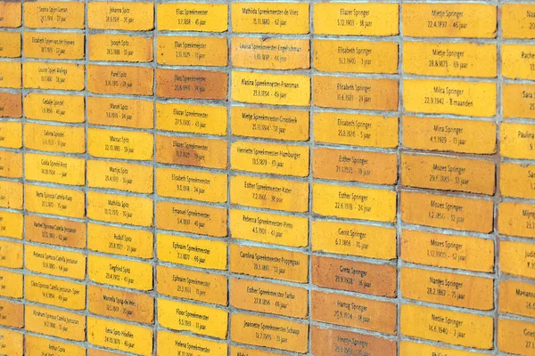 Ladrillos Del Nombre Del Holocausto Monumento Ámsterdam Países Bajos 2021Ladrillos — Foto de Stock