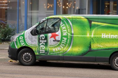 Heineken Şirketi Van Amsterdam 'da Hollanda 9-11-2021