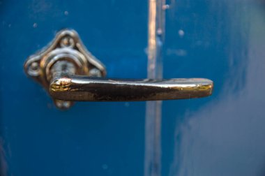 Amsterdam 'daki Schellingwouderkerk Kilisesi' nin kapı kolu Hollanda 17-6-2020 Hollanda 17-6-2020 Hollanda 'daki Schellingwouderkerk Kilisesi' nin kapı kolu