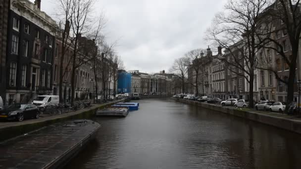 Amsterdam Daki Isa Van Eeghenbrug Köprüsü Nden Herengracht Kanalı Bakın — Stok video