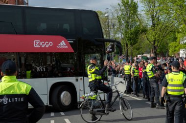 Ajax Otobüs Amsterdam 'da Hollanda Müzesi Şampiyon Partisi' nden ayrılıyor. Hollanda 2019