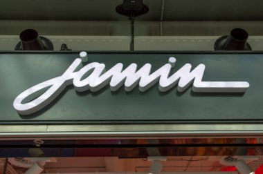 Schiphol Havaalanı 'ndaki reklam panosu Jamin Şeker Dükkanı Hollanda 2019
