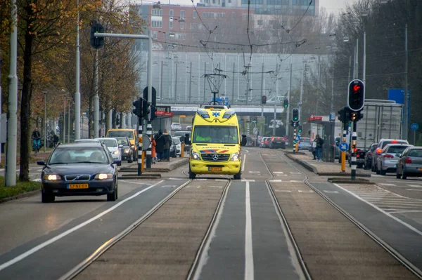 Ambulance Street Amsterdam Netherlands 2018 — Stock fotografie