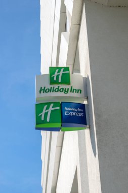 Amsterdam 'daki bir reklam panosu tatil otelinin kapanışı The Bijlmer Hollanda 2019