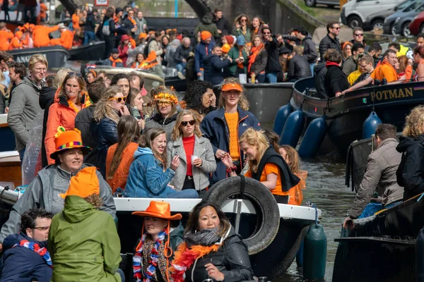 Crowd Boats Koningsdag Amsterdam Nederland 2019 — Stockfoto