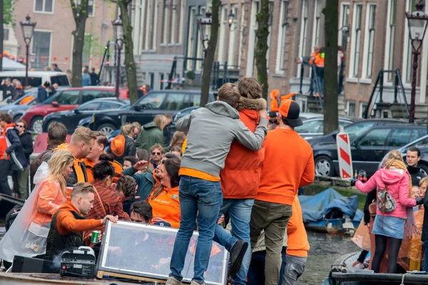 Crowd Boats Koningsdag Amsterdam Nederland 2019 — Stockfoto