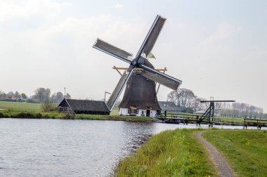 Hoog ve Groenland Değirmeni Loenersloot Hollanda 2019