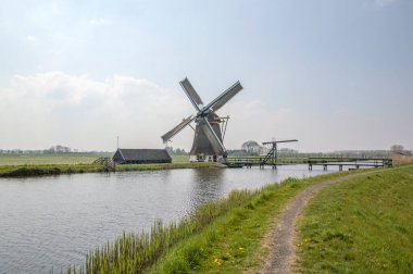 Hoog ve Groenland Değirmeni Loenersloot Hollanda 2019