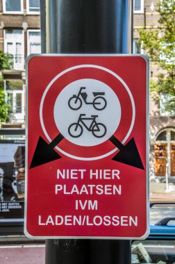 Amsterdam Doğu Hollanda 2018 'de Yükleme ve İndirme İşareti