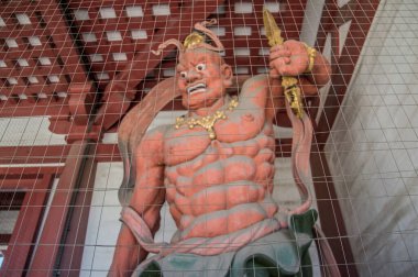 Shitennoji Tapınağı 'ndaki Nioo Heykeli Osaka 2016