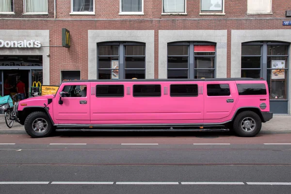 Pink Giant Limousine Amsterdam Netherlands 2020 — Stock Photo, Image