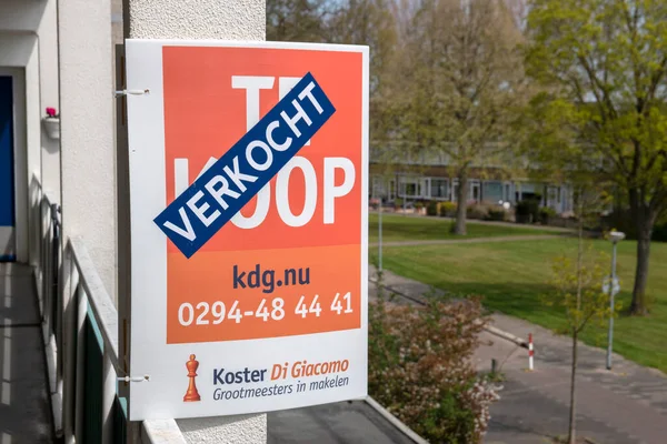 Weesp 'te Gayrimenkul Koster Di Giacomo İmza 28-4-2021