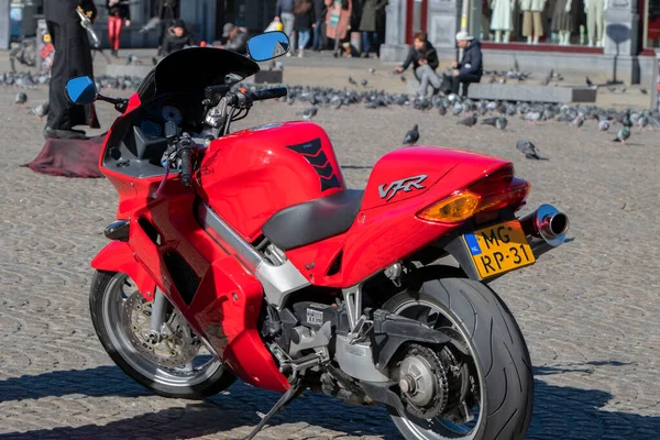 Red Honda Motor Amszterdamban Hollandia 2020 — Stock Fotó