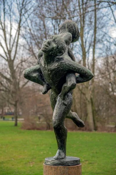 Статуя Spelende Kinderen Амстердамі Нідерланди 2018 — стокове фото