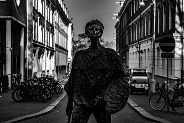 Statua Giovane Rembrandt Piazza Tulpplein Amsterdam Paesi Bassi 2019 Bianco — Foto Stock