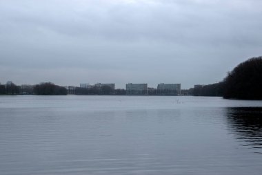 Amsterdam 'daki Sloterplas Gölü Hollanda 2020