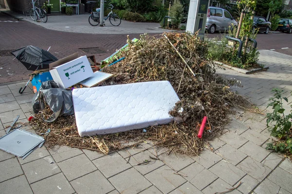 Lixo Rua Betondorp Amsterdam East Países Baixos 2018 — Fotografia de Stock