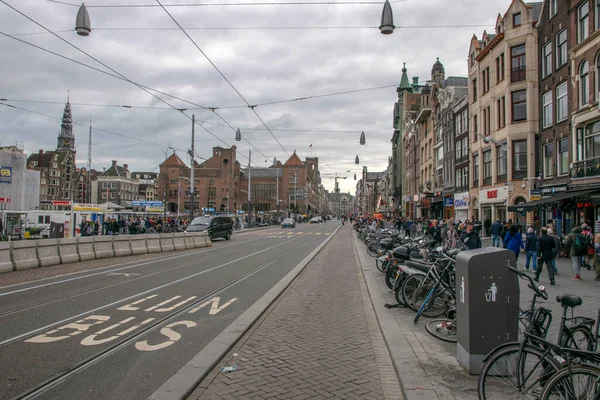 Damrak Amsterdam Merkez Stasyonu Nda Görün Hollanda 2019 — Stok fotoğraf