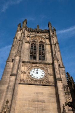 Manchester Katedrali 'ndeki Saat Manchester İngiltere 2019