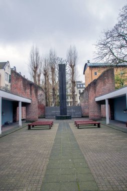 Hollanda, Amsterdam 'daki Hollandsche Schouwburg binasındaki anıt.