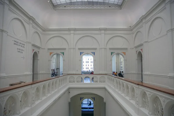 Interieur Stedelijk Museum Amsterdam Nederland 2019 — Stockfoto