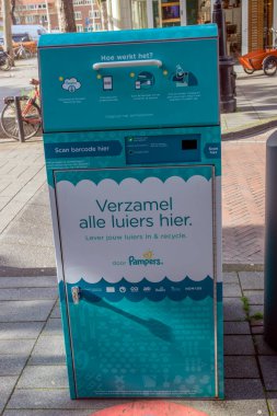 Amsterdam 'da Bebek Bezlerinin Geri Dönüşümü, Hollanda 2019