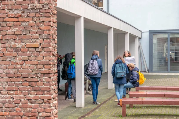 Schoolkinderen Het Hollandsche Schouwburg Gebouw Amsterdam 2019 — Stockfoto