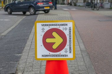 Amsterdam 'daki Okul Çocukları İçin Bisiklet Trafik Sınavı için İmza, Hollanda 2019