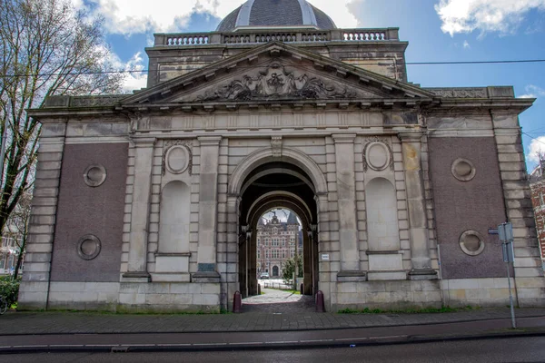 Amsterdam Doğu 'daki Muiderpoort Binası Hollanda 2019