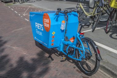 Amsterdam 'dan Bisiklet Teslimat Servisi. Hollanda 2018
