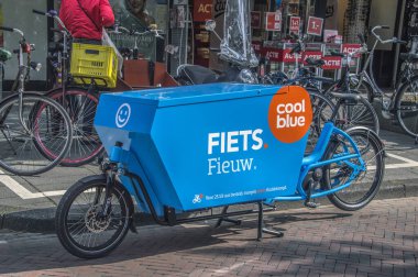 Amsterdam 'dan Bisiklet Teslimat Servisi. Hollanda 2018
