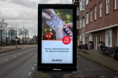 Amsterdam 'daki Billboard De Speld' i İzle Hollanda 2-1-2022