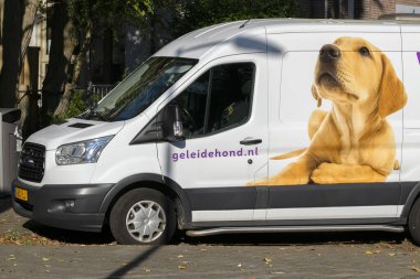 Amsterdam 'daki Geleide Hond Company Car 28-10-2021