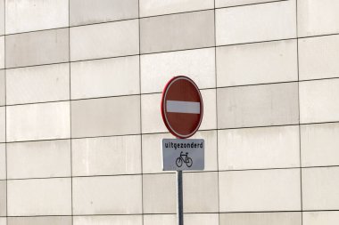 Amsterdam 'da Yasak Yön Tabelasını Kapat 28-10-2021 Hollanda