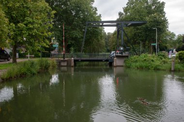Muiden 'daki Amsterdamsepoortbrug Köprüsü Hollanda 31-8-2021