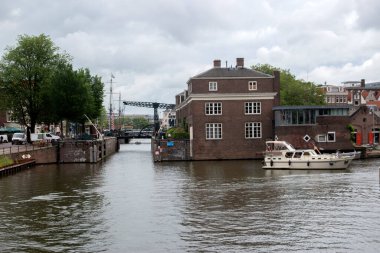 Amsterdam 'daki Latjesbrug' dan Görüntü Hollanda 18-8-2021