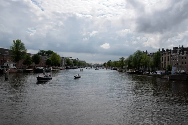 Vista Del Río Amstel Desde Puente Blauwbrug Ámsterdam 2021 — Foto de Stock