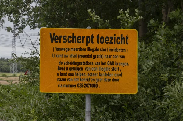 Naarden 'deki Yasal Çöp İmha İşareti Uyarı İşareti Denetleme 3-7-2021