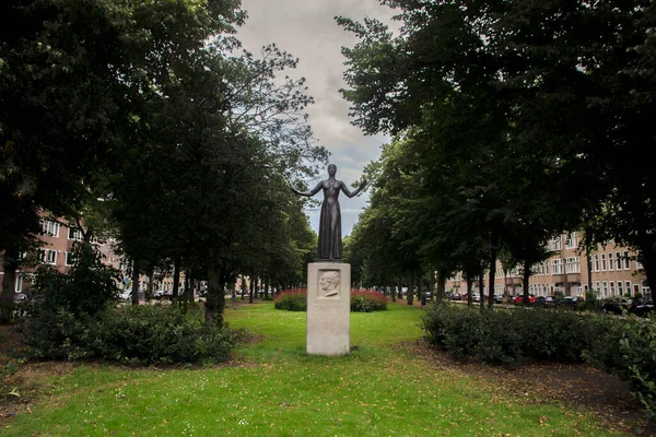 Wilhelmina Drucker Monument Amsterdam Netherlands 2021 — Stock Photo, Image