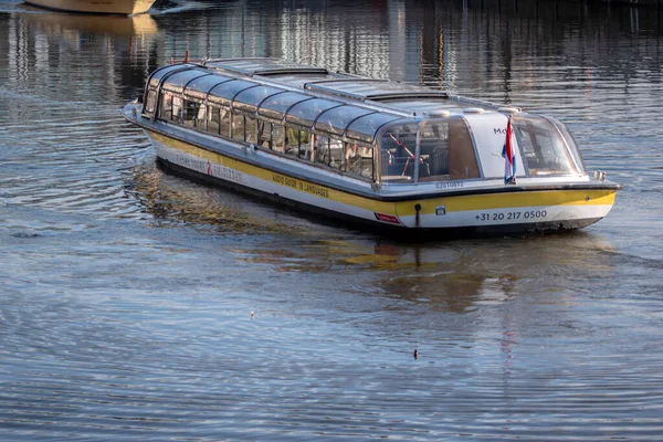 Canal Cruis Boat Amsterdam Netherlands 2022 — 图库照片